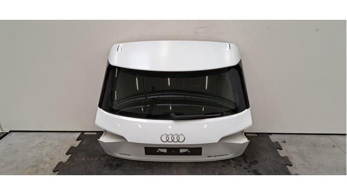 Hayon Audi E-Tron