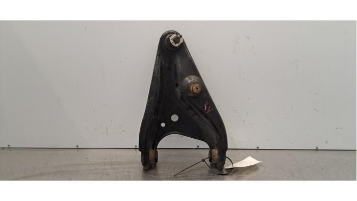 Bras de suspension avant droit Renault Express