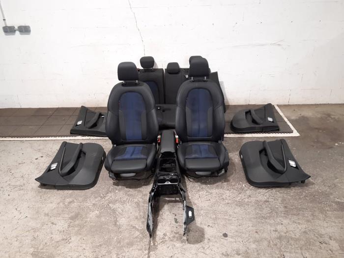 Kit revêtement (complet) BMW 1-Série