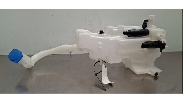 Réservoir lave-glace avant Audi Q4