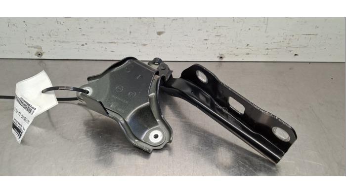 Charnière capot Opel Astra