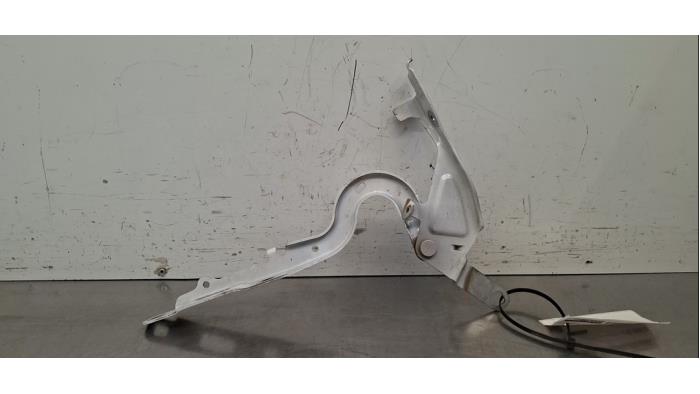 Charnière capot Peugeot 208