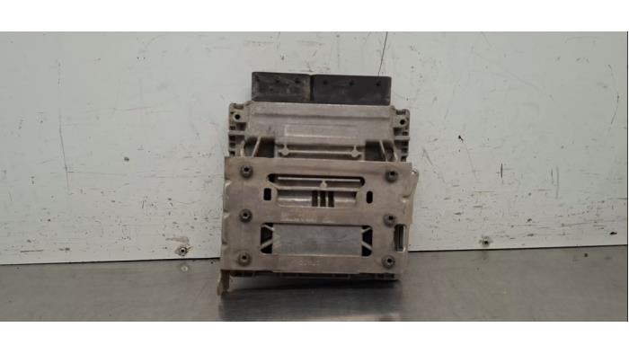 Ordinateur gestion moteur Porsche Panamera