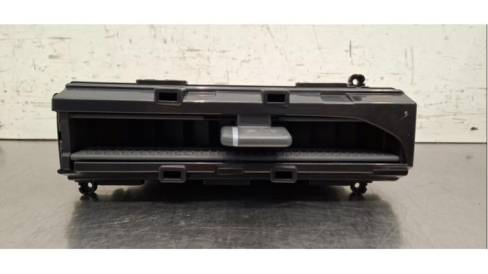Grille aération tableau de bord Kia EV3