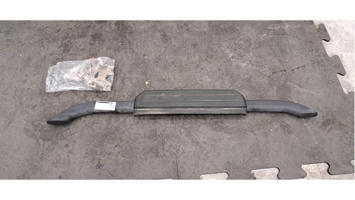 Marchepied droit Landrover Defender