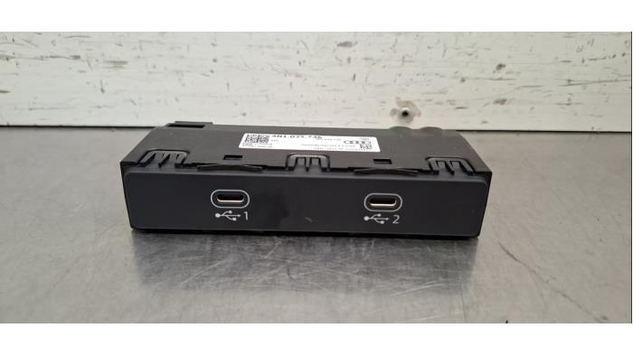 Connexion USB Audi E-Tron