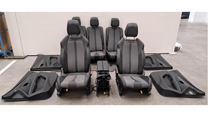 Kit revêtement (complet) Peugeot 5008