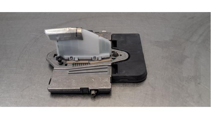 Antenne Peugeot 3008