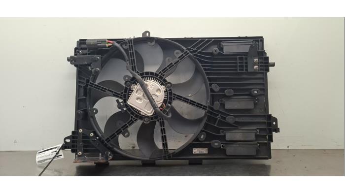 Ventilateur Nissan NV250