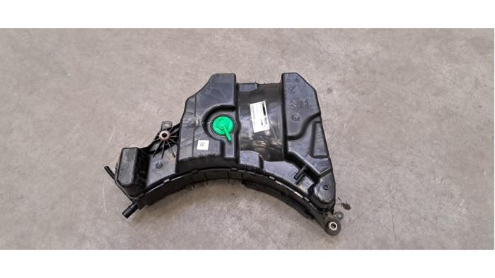 Réservoir Adblue Nissan NV250