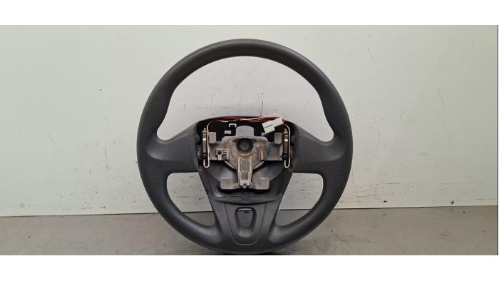 Volant Nissan NV250