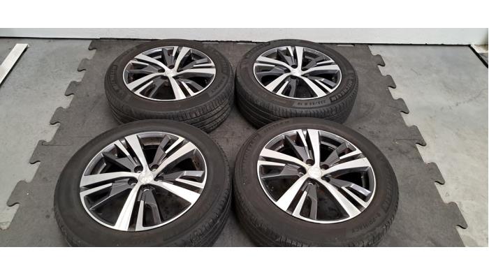 Kit jantes + pneumatiques Peugeot 5008