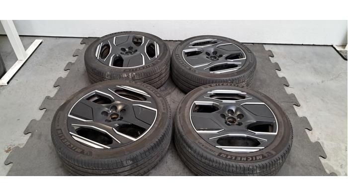 Kit jantes + pneumatiques Peugeot 3008