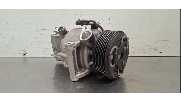 Pompe clim Nissan Micra