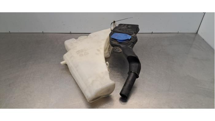 Réservoir lave-glace avant Audi A5