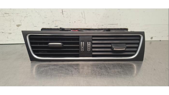 Grille aération tableau de bord Audi A5