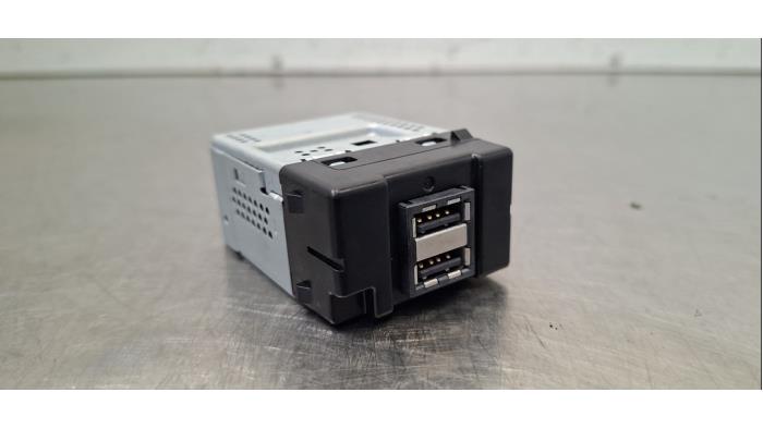Connexion USB Volvo XC90