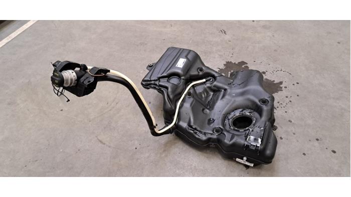 Réservoir de carburant Volkswagen Passat