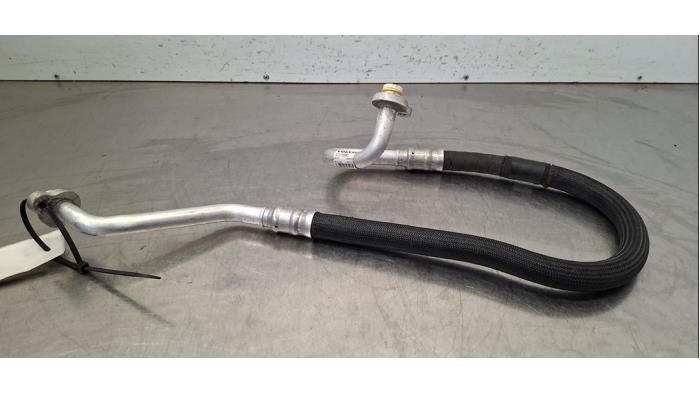 Tuyau clim Volvo XC40