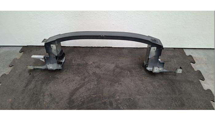 Cadre pare-chocs avant Volvo XC40