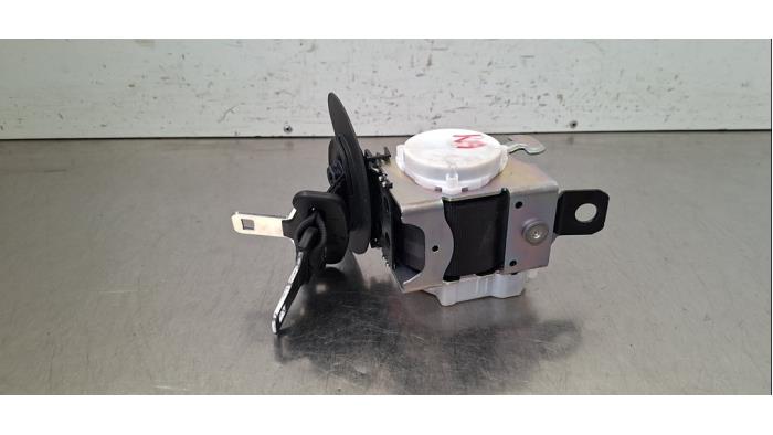 Ceinture de sécurité arrière centre Peugeot 5008