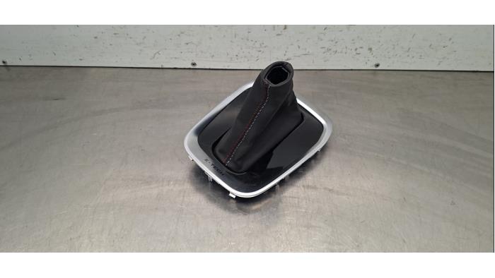 Enveloppe levier de vitesse Renault Megane