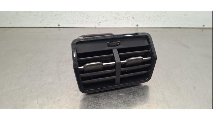 Grille aération tableau de bord Audi Q3