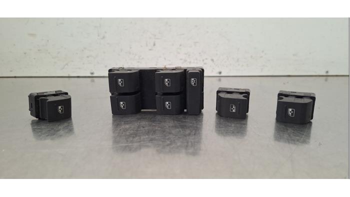 Commutateur combi vitres Audi Q3