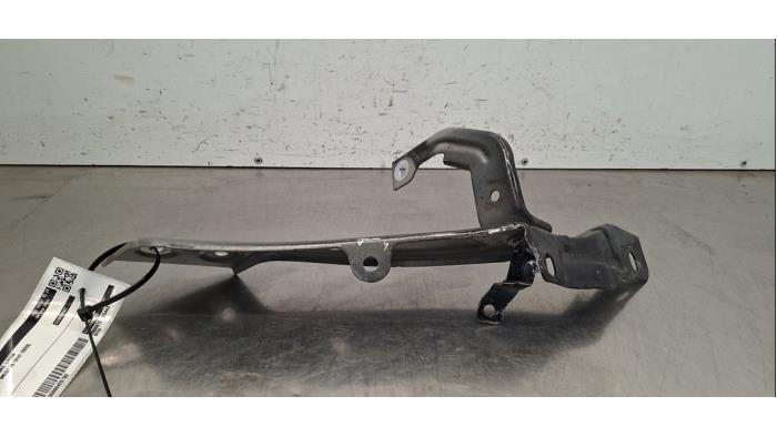 Cadre phare gauche Renault Megane