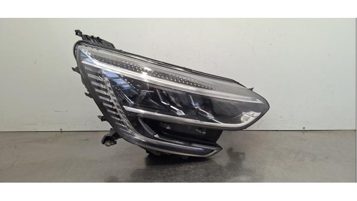Phare droit Renault Megane