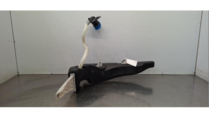 Réservoir lave-glace avant Audi A3