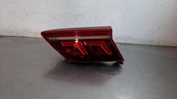 Bord feu arrière droit Volkswagen Tiguan
