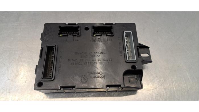Controllo del corpo del computer Dacia Duster