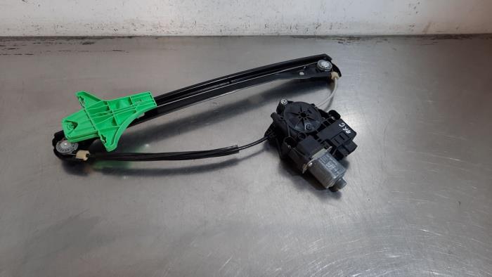 Moteur de vitre portière Volkswagen Tiguan