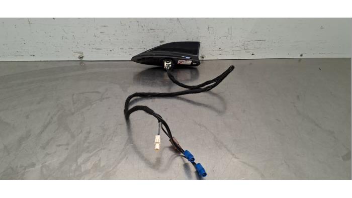 Antenne Renault Rafale