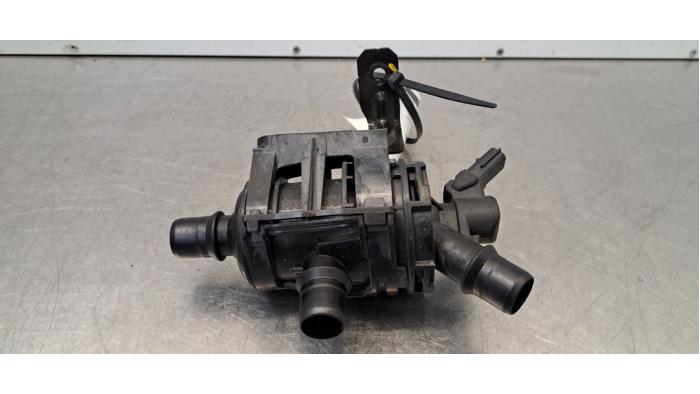Boîtier thermostat Dacia Sandero