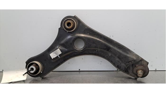 Bras de suspension avant droit Dacia Sandero