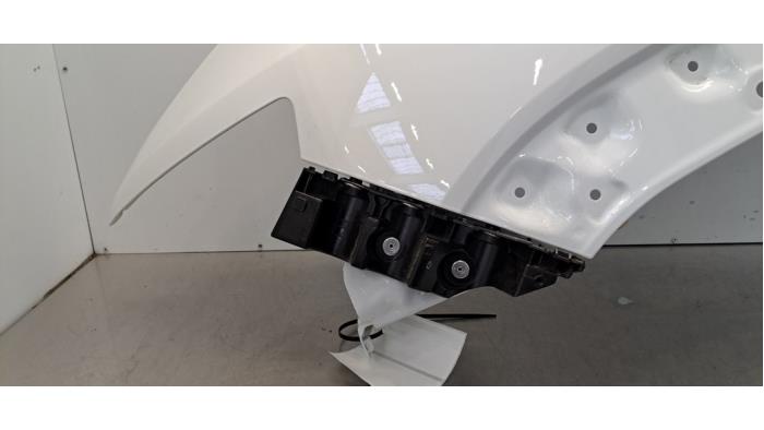 Front wing, left Dacia Duster