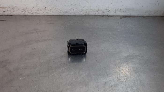 Prise USB Mercedes GLE