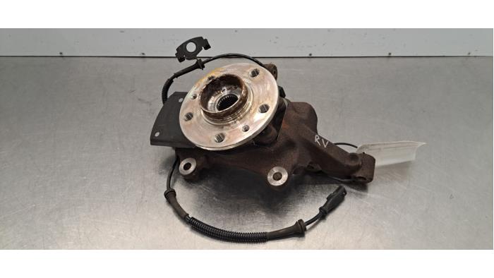 Fusee rechts-voor Renault Trafic