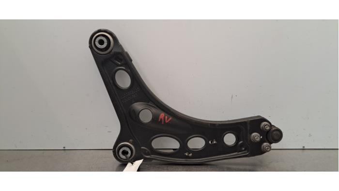Bras de suspension avant droit Renault Trafic