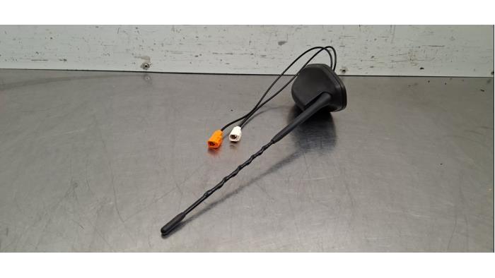 Antenne Peugeot 208