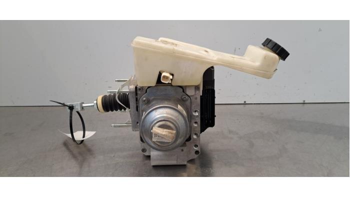 Amplificator de frână Ford Focus