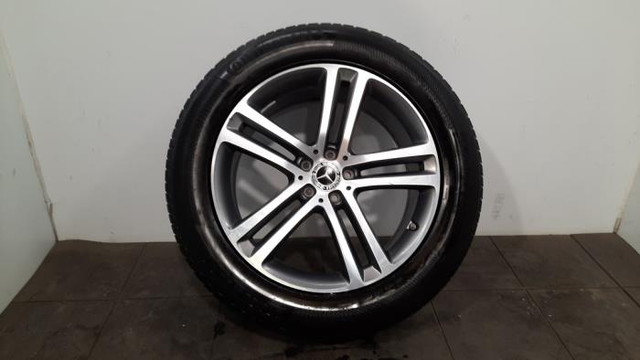 Jante + pneu d'hiver Mercedes GLE
