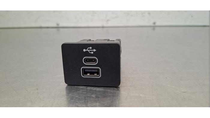 Connexion USB Ford Focus