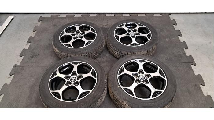 Set of wheels + tyres MG MG3
