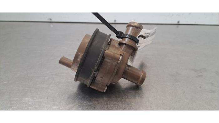 Pompe à eau supplémentaire Volvo EX30
