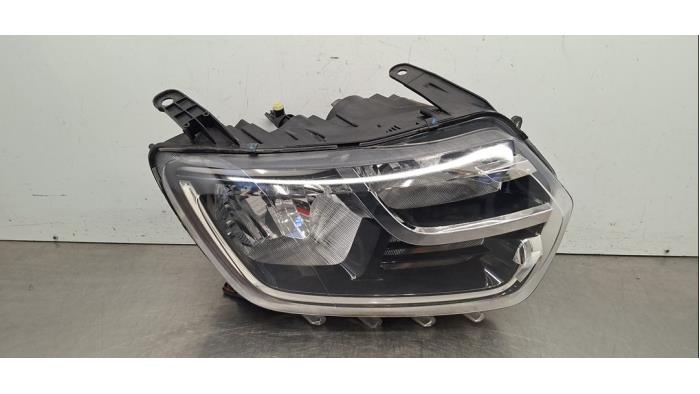 Phare droit Dacia Duster