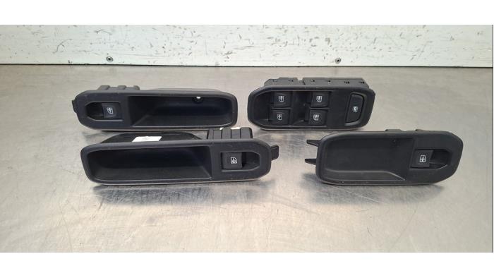 Commutateur combi vitres Dacia Duster