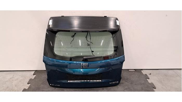 Hayon Fiat 600
